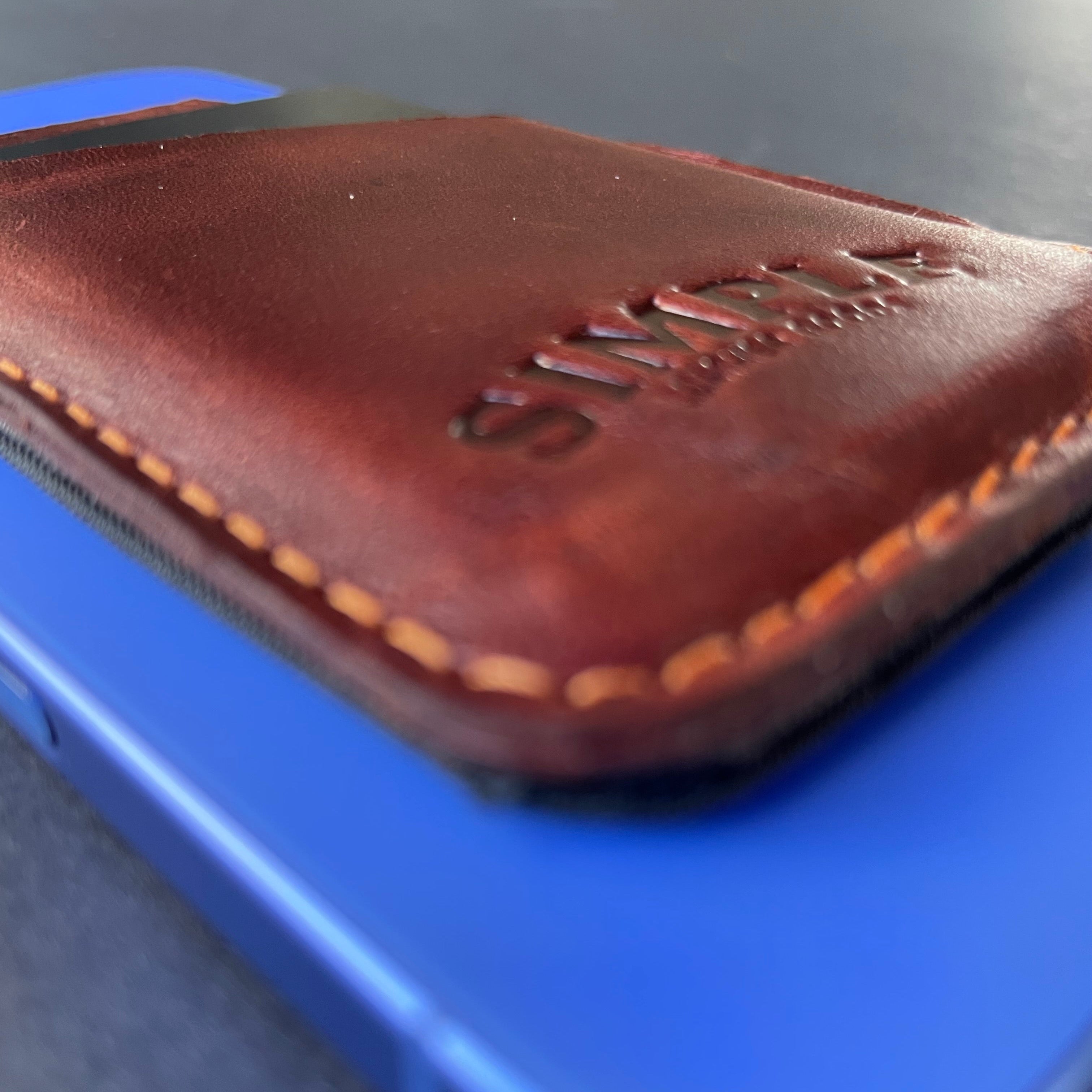 The Magnet — MagSafe Leather Wallet
