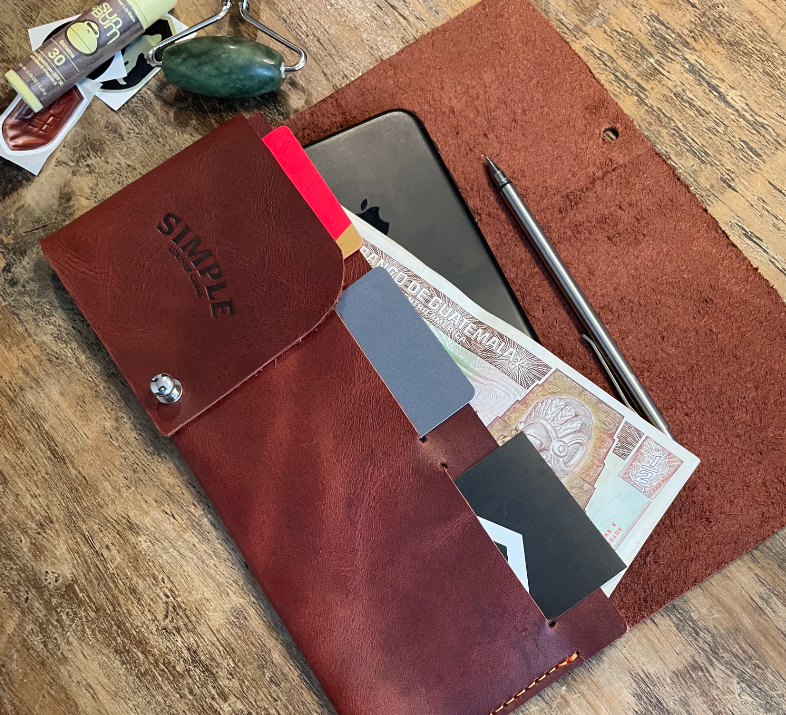 The Women’s Wallet — Long Leather Wallet
